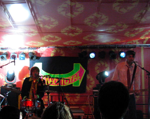 Stereo Total on stage