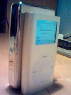 The same two iPods again