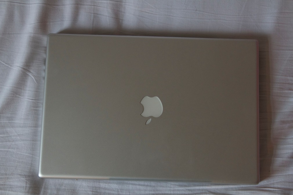 MacBook Pro: View of the lid